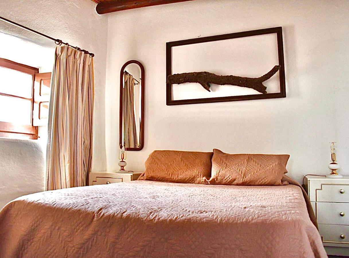 Casa D' Santiago Guest House มอนซาราซ ภายนอก รูปภาพ