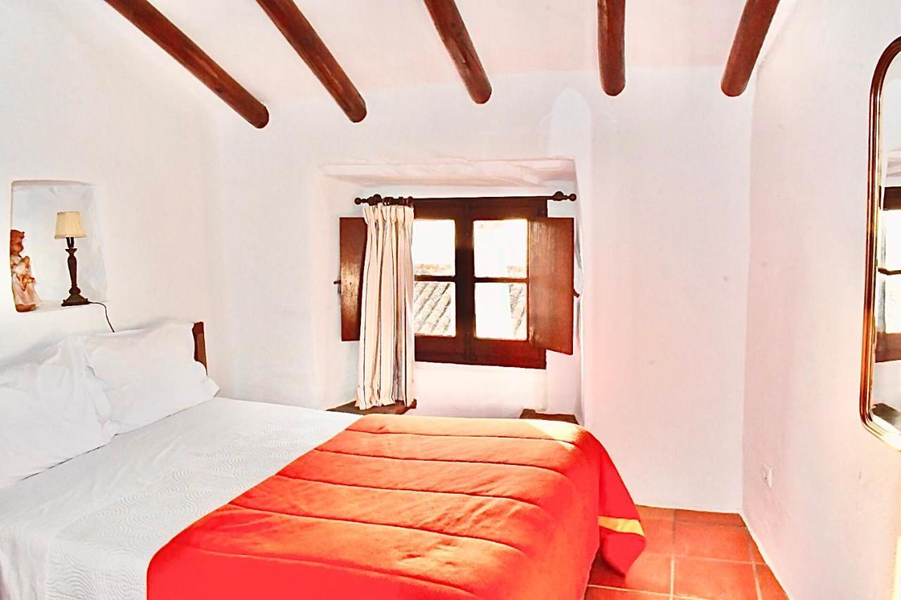 Casa D' Santiago Guest House มอนซาราซ ภายนอก รูปภาพ